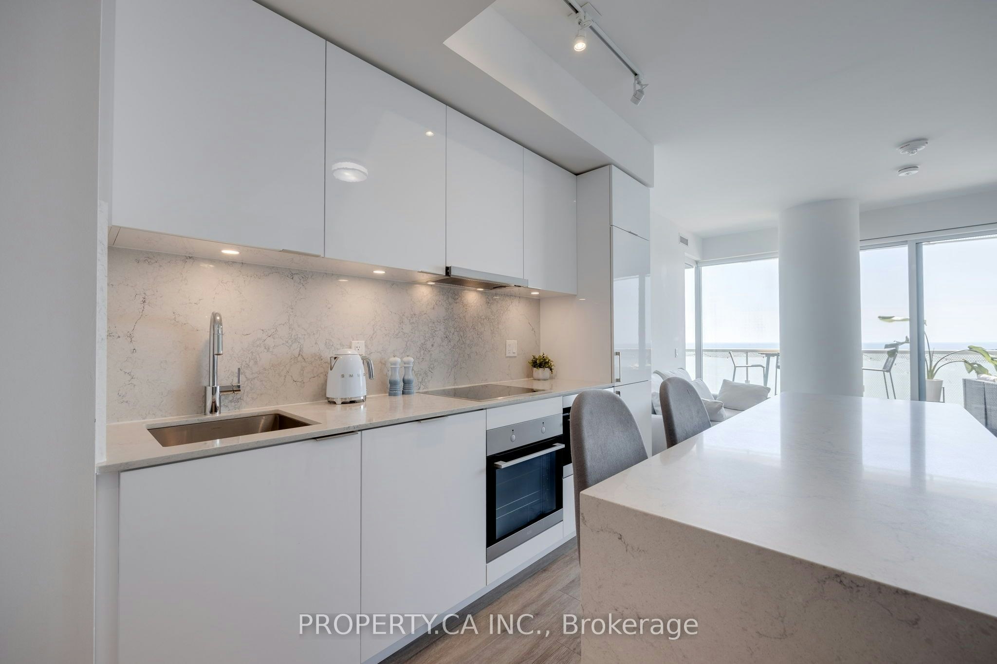 2203-15 Queens Quay E, Toronto, ON, M5E 0C5 - 8