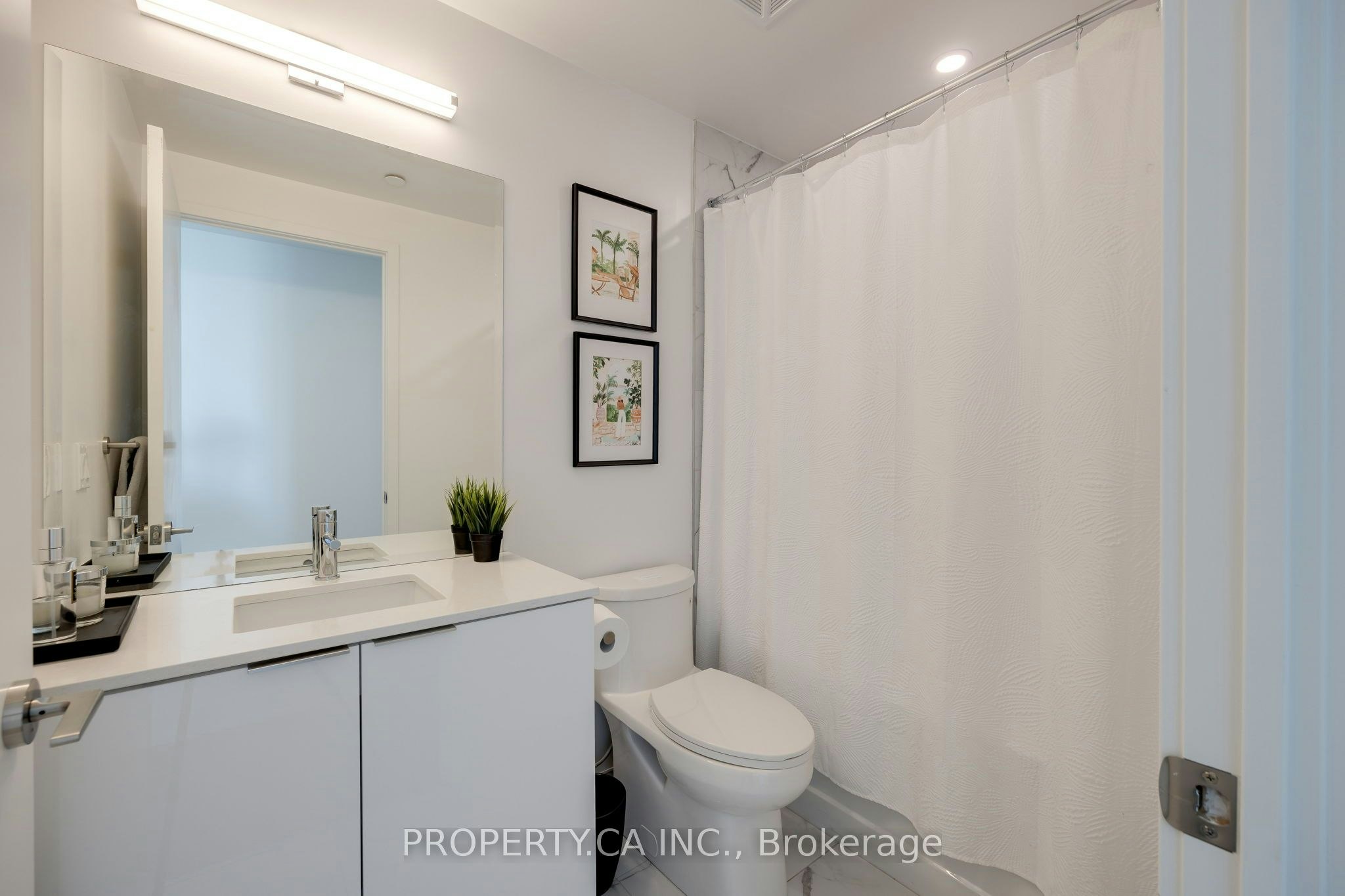2203-15 Queens Quay E, Toronto, ON, M5E 0C5 - 16