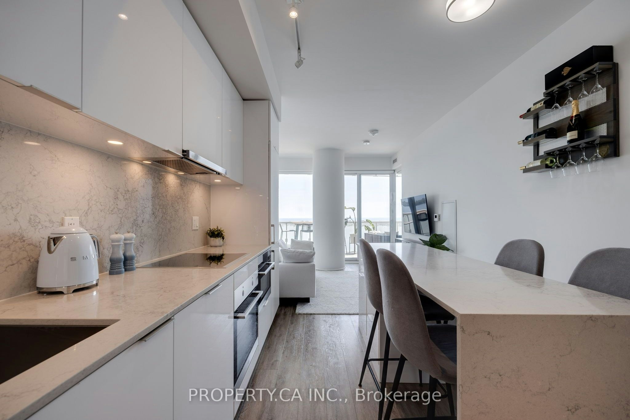 2203-15 Queens Quay E, Toronto, ON, M5E 0C5 - 11