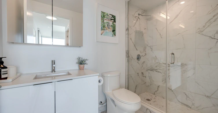 2203-15 Queens Quay E, Toronto, ON, M5E 0C5 - 23