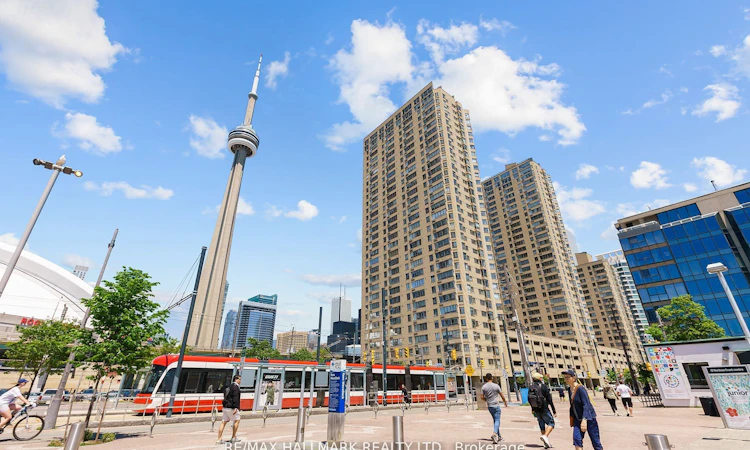 2903-270 Queens Quay W
