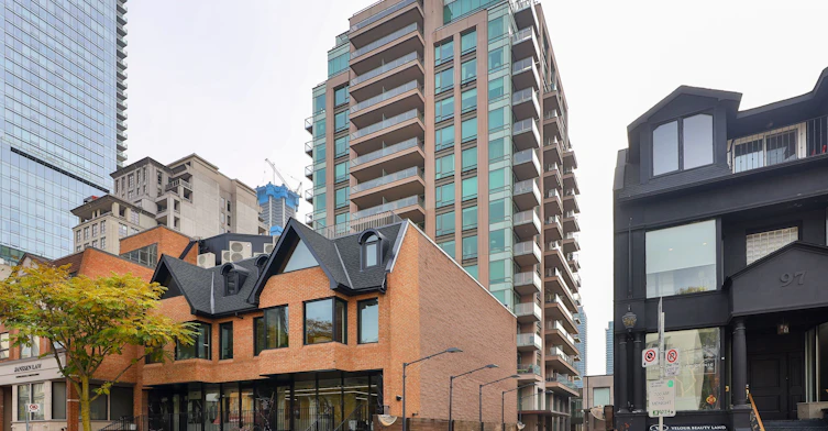 802-80 Yorkville Avenue, Toronto, ON, M5R 2C2 - 41