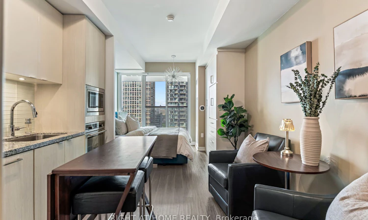 3110-115 Blue Jays Way