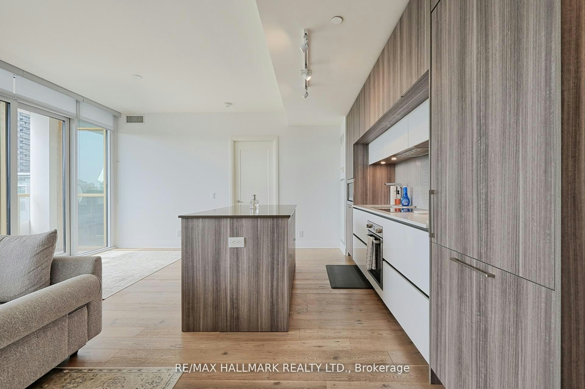 601-151 Avenue Road, Toronto, ON, M5R 2H7 - 10