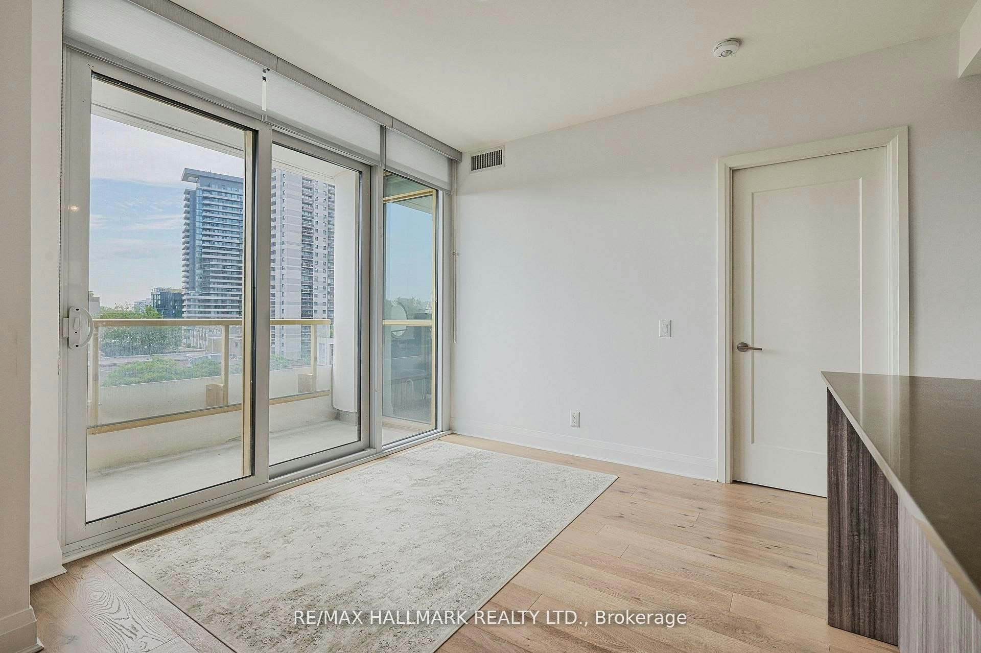 601-151 Avenue Road, Toronto, ON, M5R 2H7 - 16