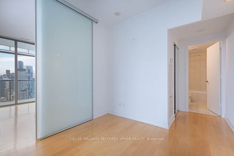 3902-33 Charles Street E, Toronto, ON, M4Y 0A2 - 13