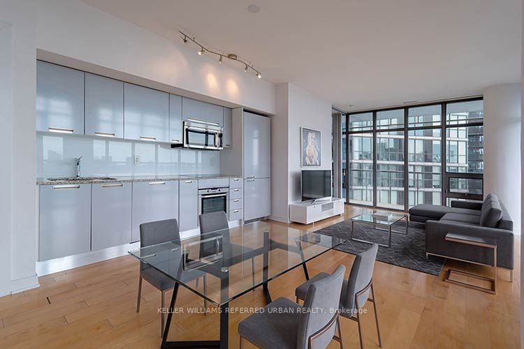3902-33 Charles Street E, Toronto, ON, M4Y 0A2 - 5