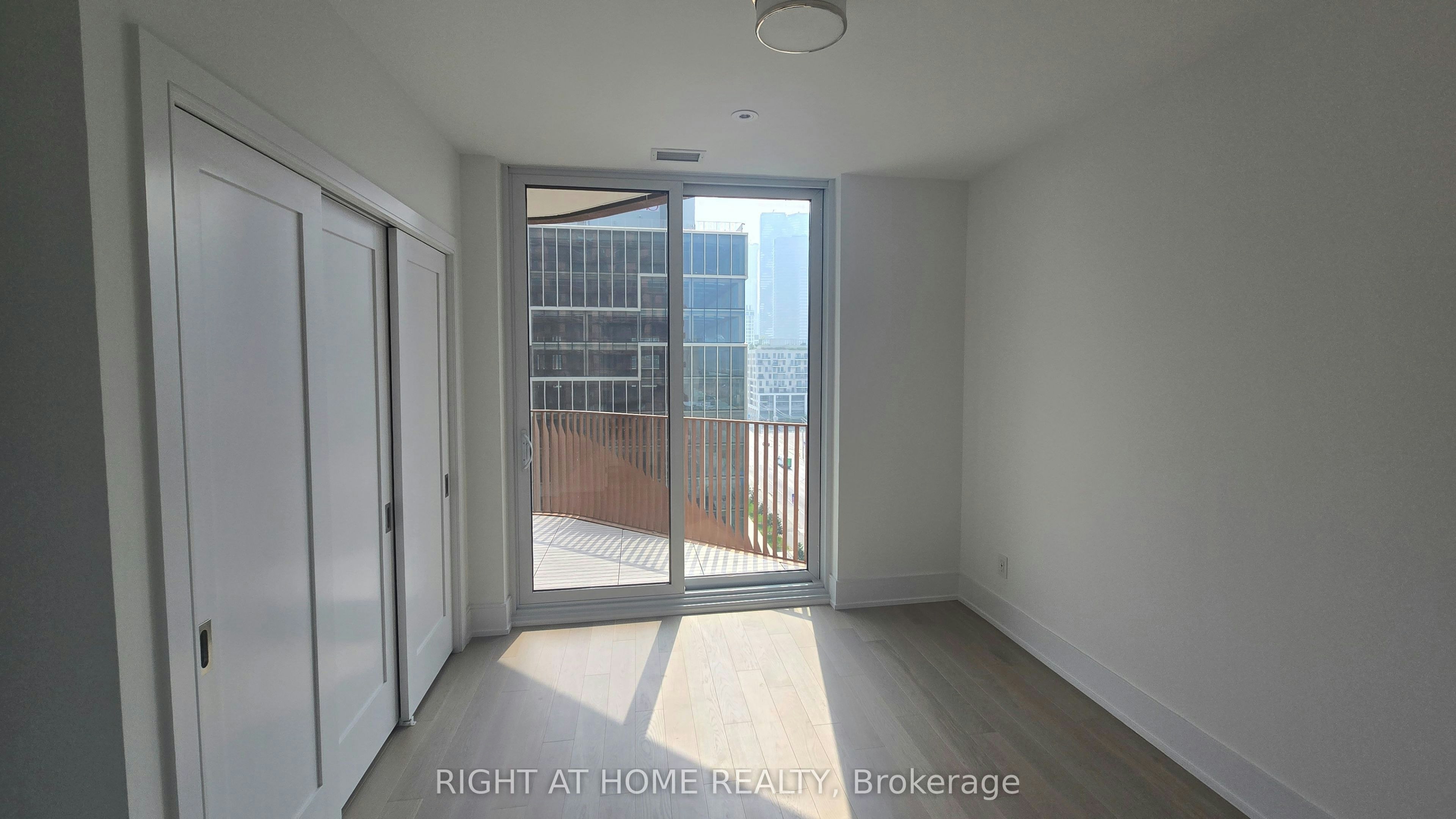 827-155 Merchants' Wharf N/A, Toronto, ON, M5A 0P2 - 39