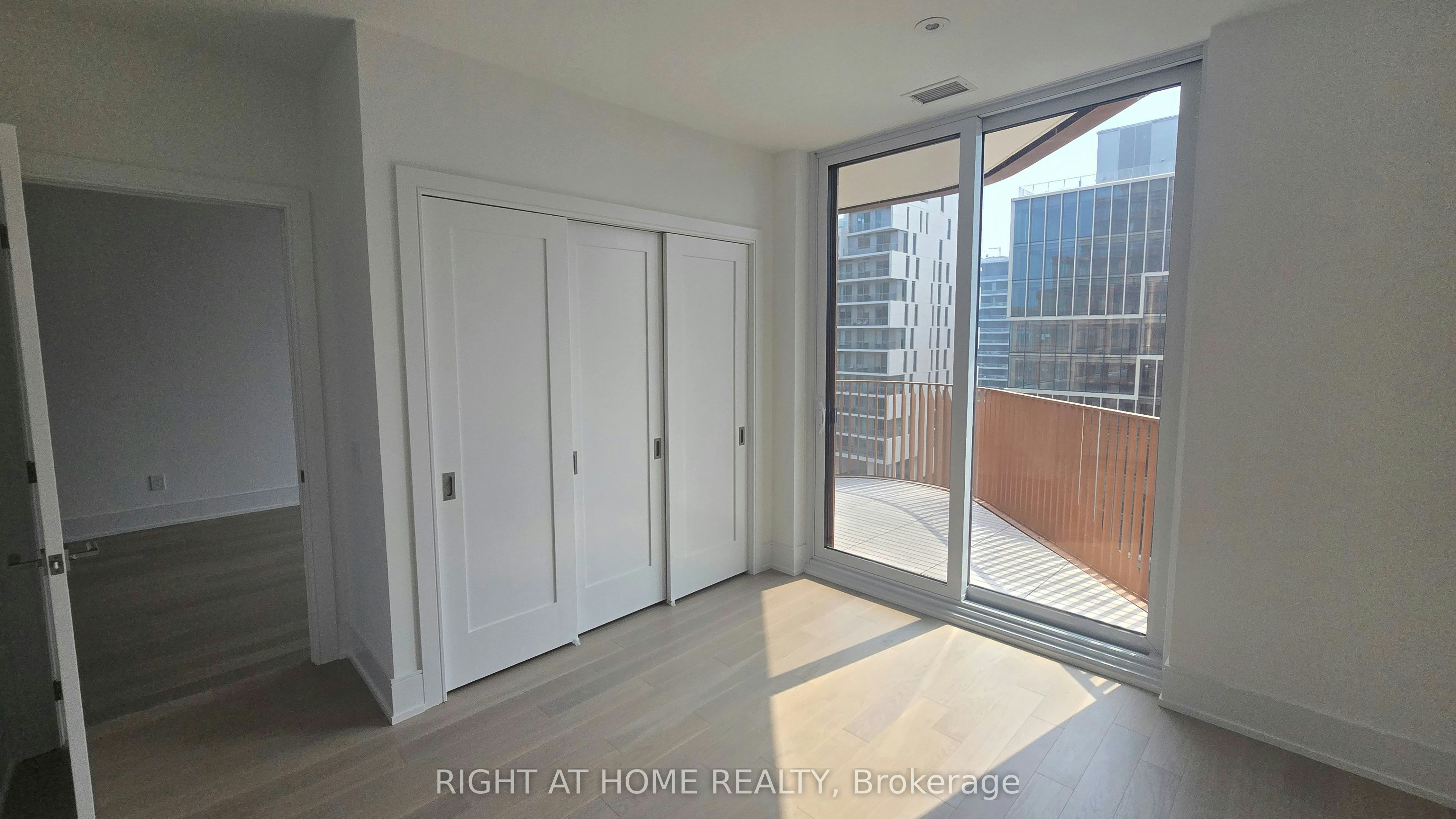 827-155 Merchants' Wharf N/A, Toronto, ON, M5A 0P2 - 40