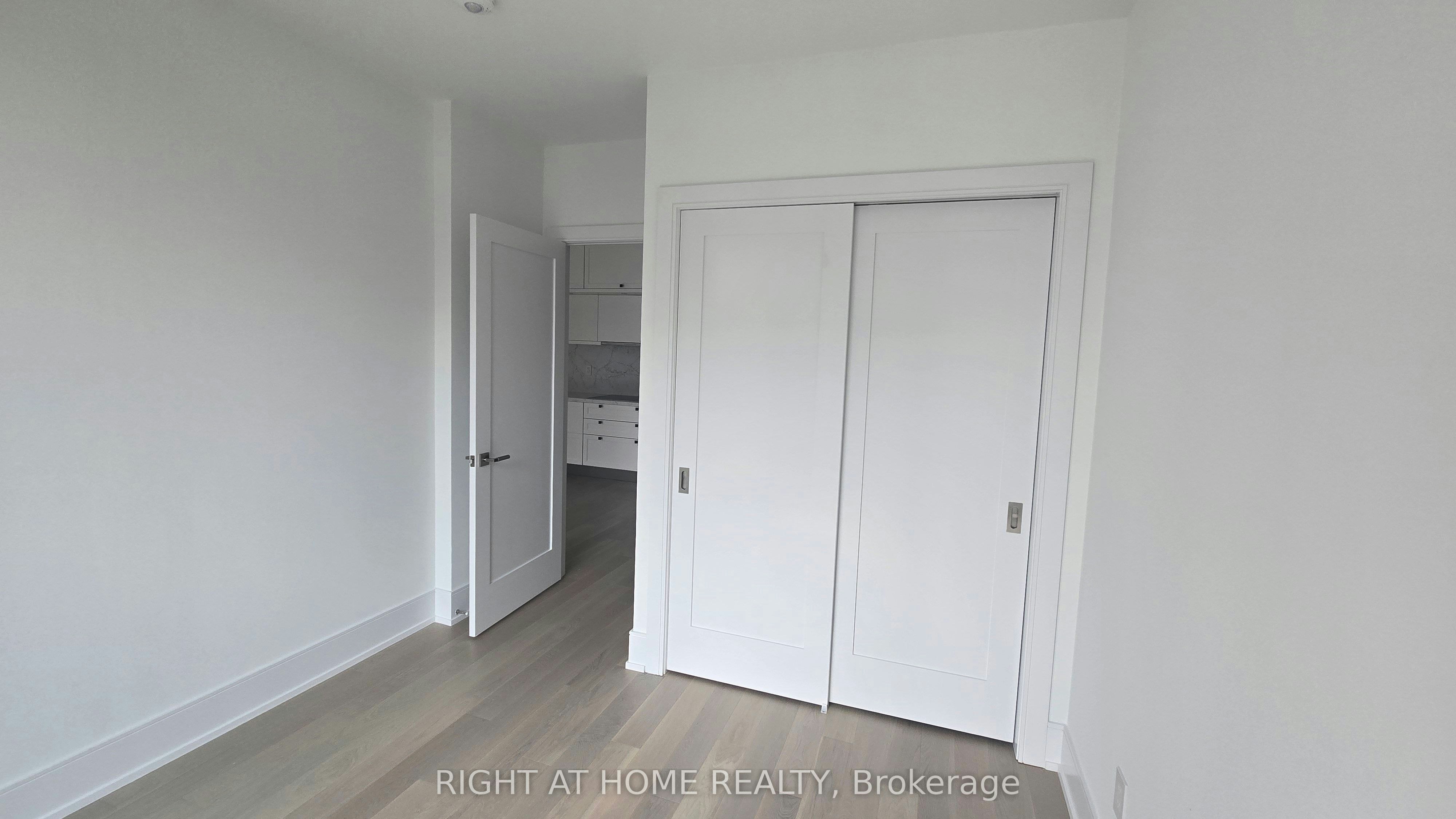 827-155 Merchants' Wharf N/A, Toronto, ON, M5A 0P2 - 32