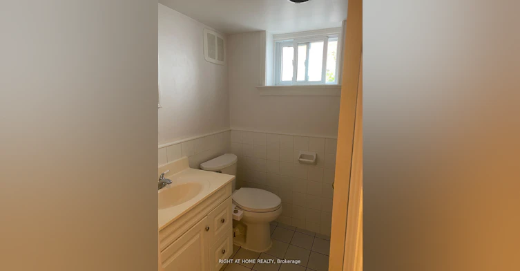 BASEMENT-36 Newton Drive, Toronto, ON, M2M 2M7 - 3
