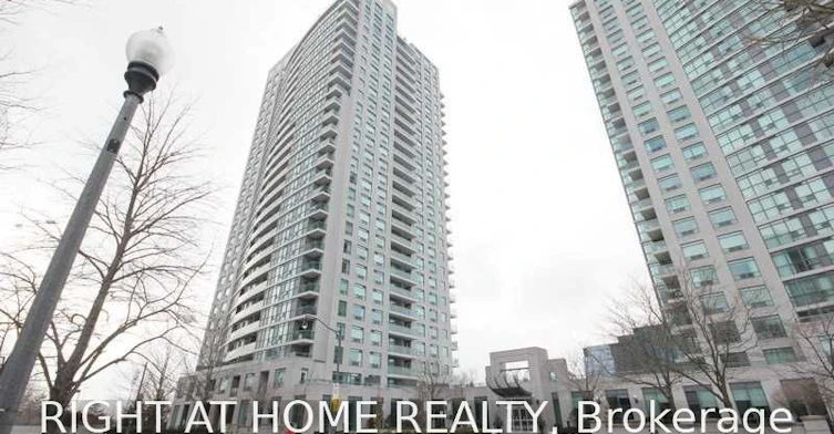 207-30 Harrison Garden Boulevard, Toronto, ON, M2N 7A9