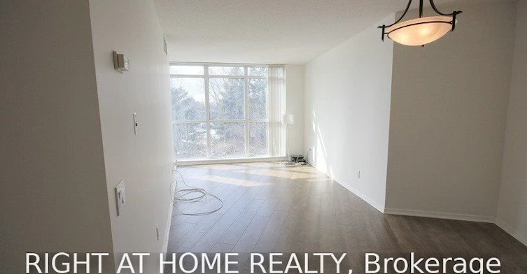 207-30 Harrison Garden Boulevard, Toronto, ON, M2N 7A9 - 5
