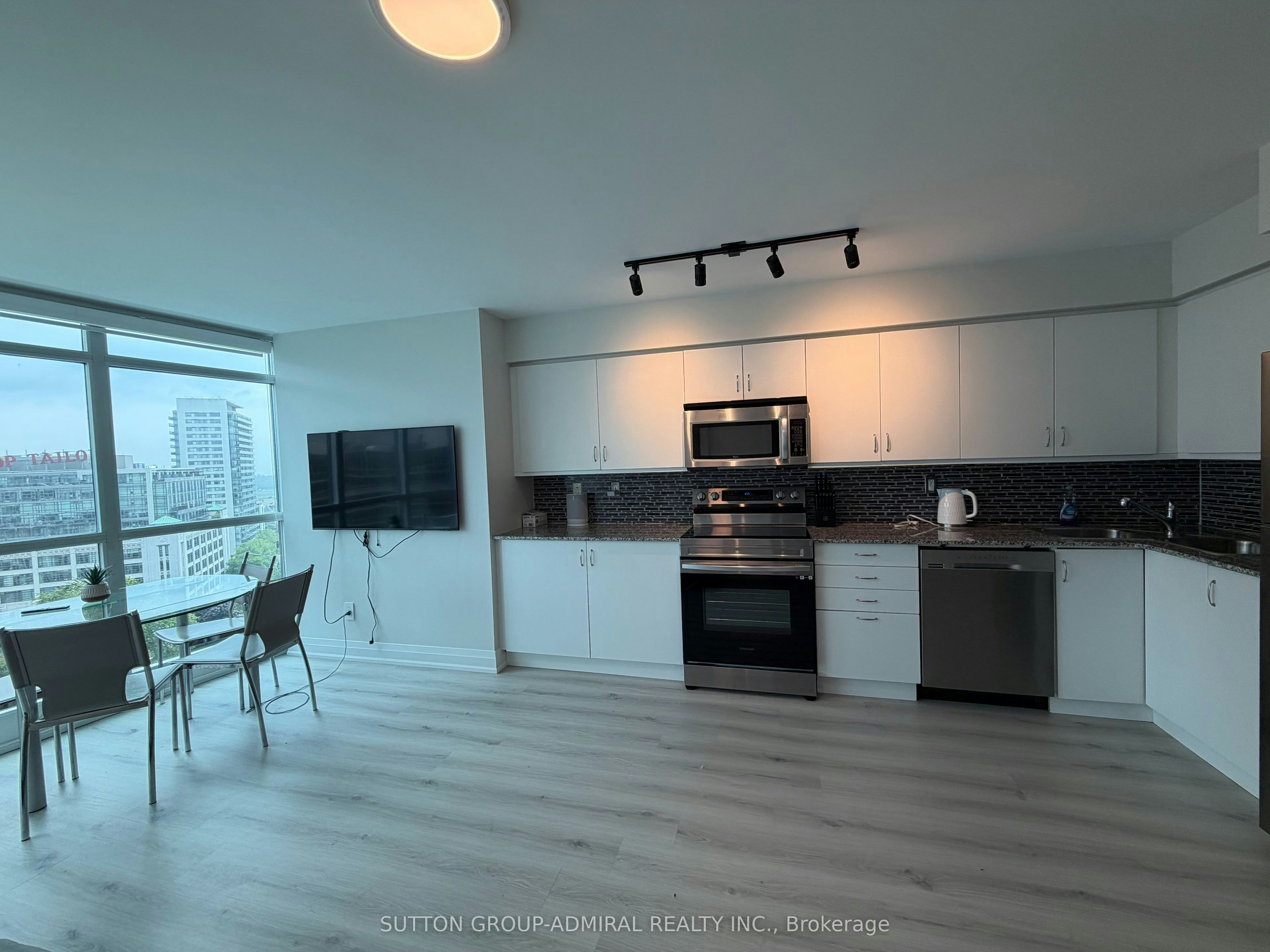 1602-215 Fort York Boulevard, Toronto, ON, M5V 4A2 - 4