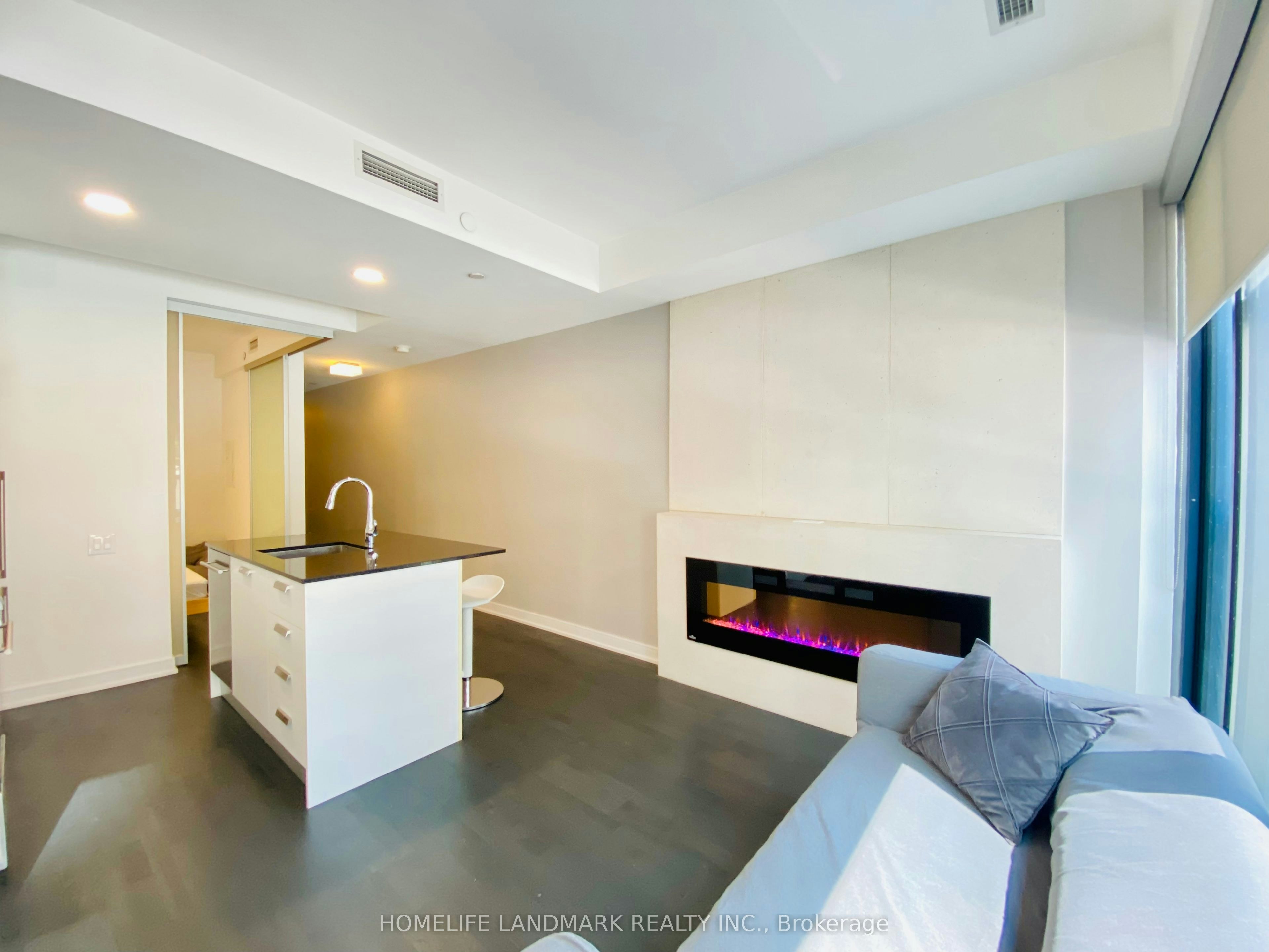 304-57 St Joseph Street, Toronto, ON, M5S 0C5 - 9