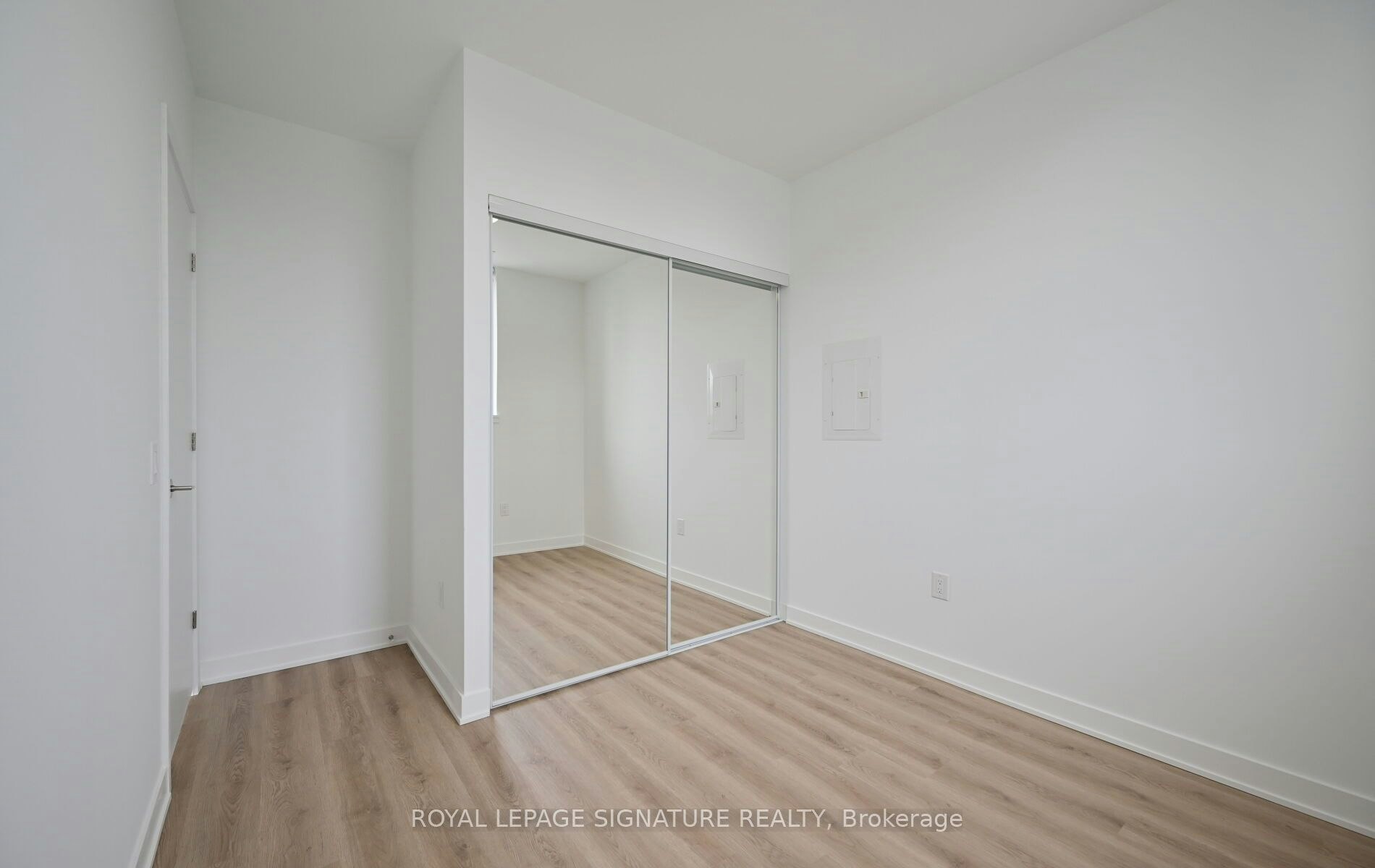 825-30 Dreamers Way, Toronto, ON, M5A 0Y7 - 36