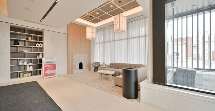 825-30 Dreamers Way, Toronto, ON, M5A 0Y7 - 6