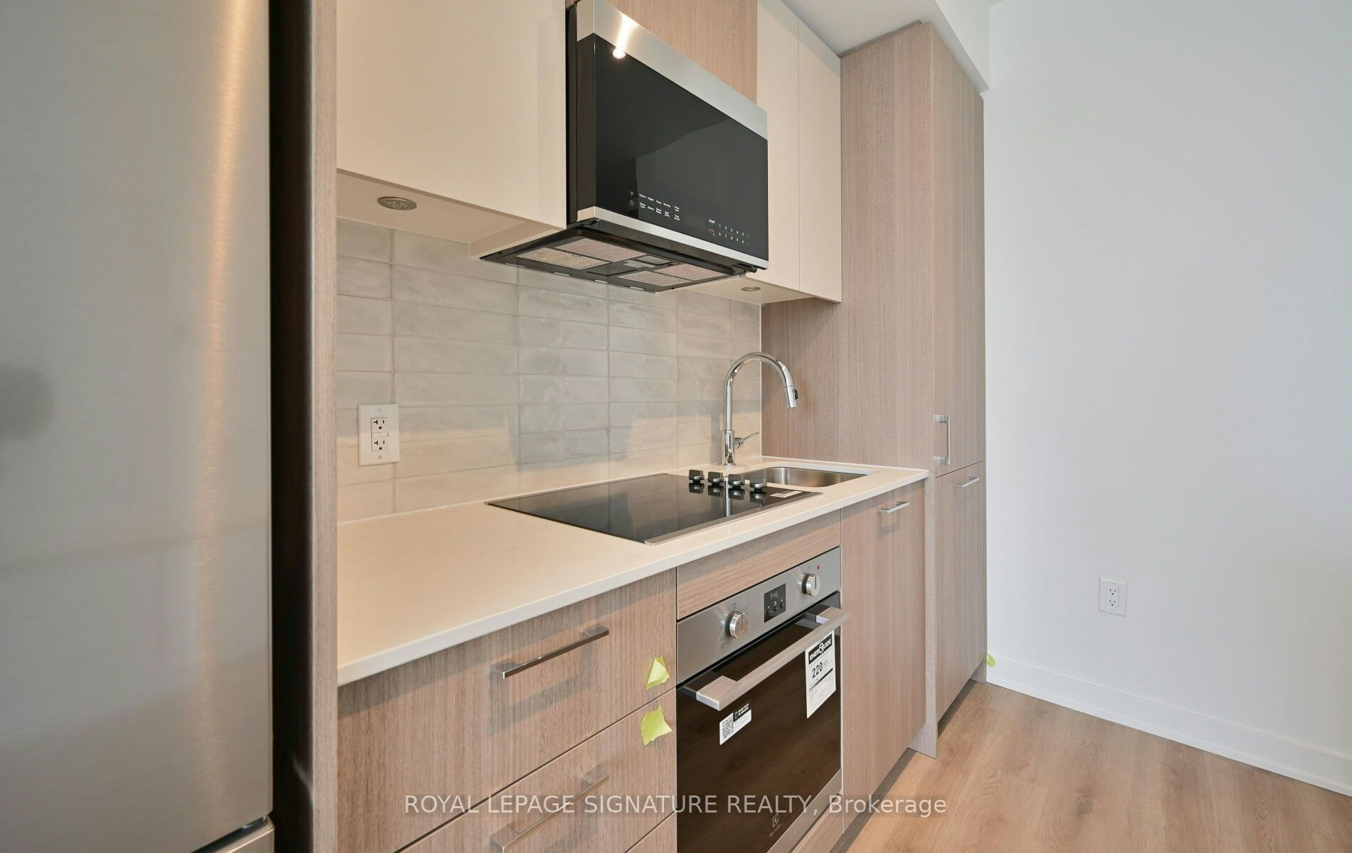 825-30 Dreamers Way, Toronto, ON, M5A 0Y7 - 26
