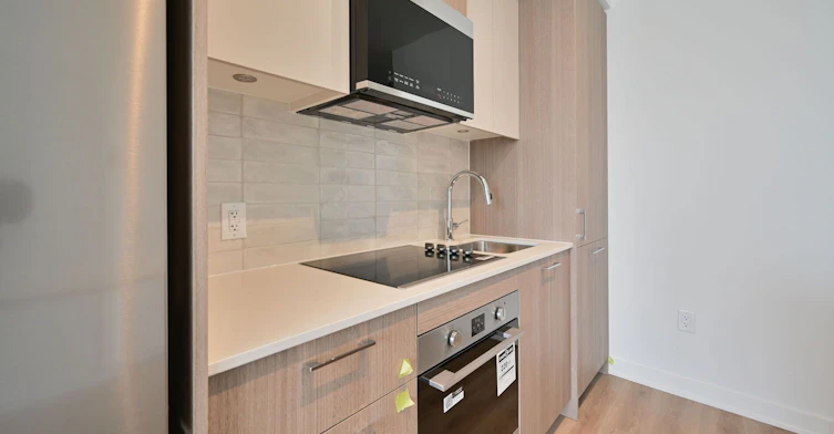 825-30 Dreamers Way, Toronto, ON, M5A 0Y7 - 26