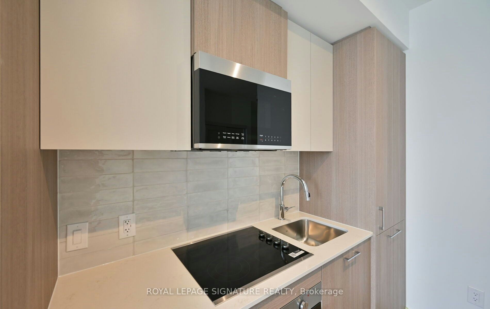 825-30 Dreamers Way, Toronto, ON, M5A 0Y7 - 25