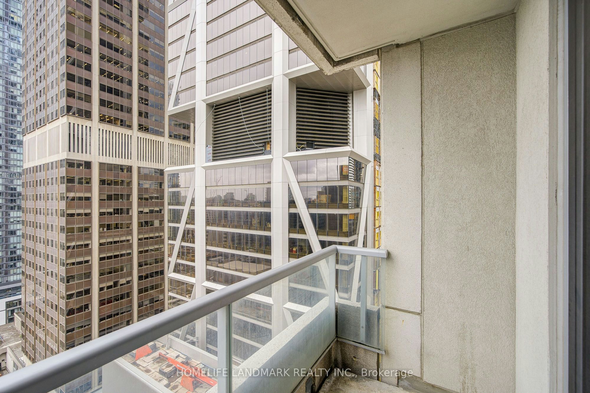 2103-35 Balmuto Street, Toronto, ON, M4Y 0A3 - 29