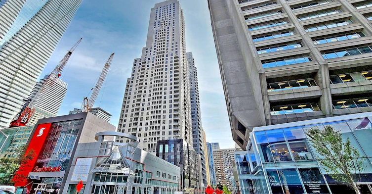 2103-35 Balmuto Street, Toronto, ON, M4Y 0A3 - 2