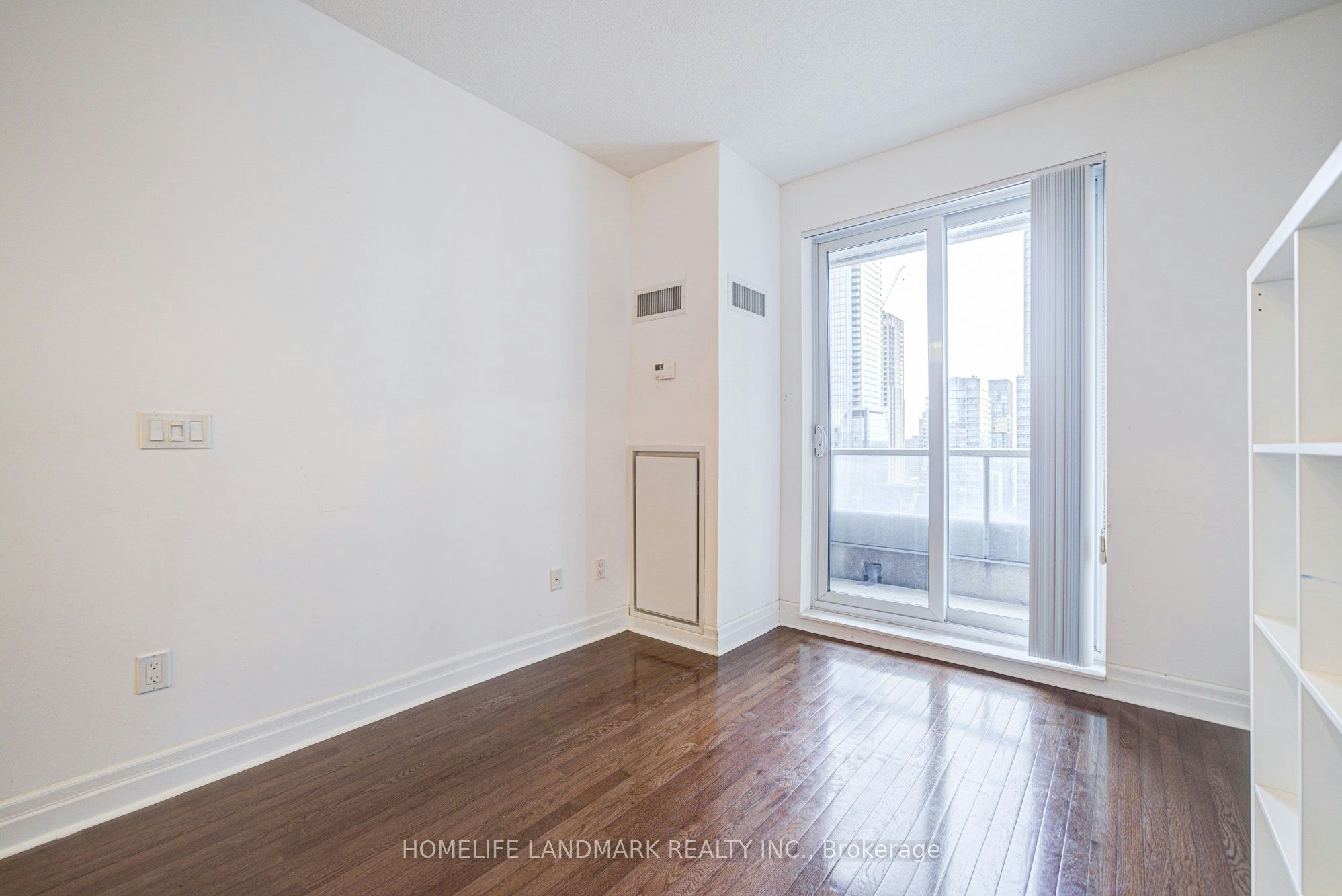 2103-35 Balmuto Street, Toronto, ON, M4Y 0A3 - 18