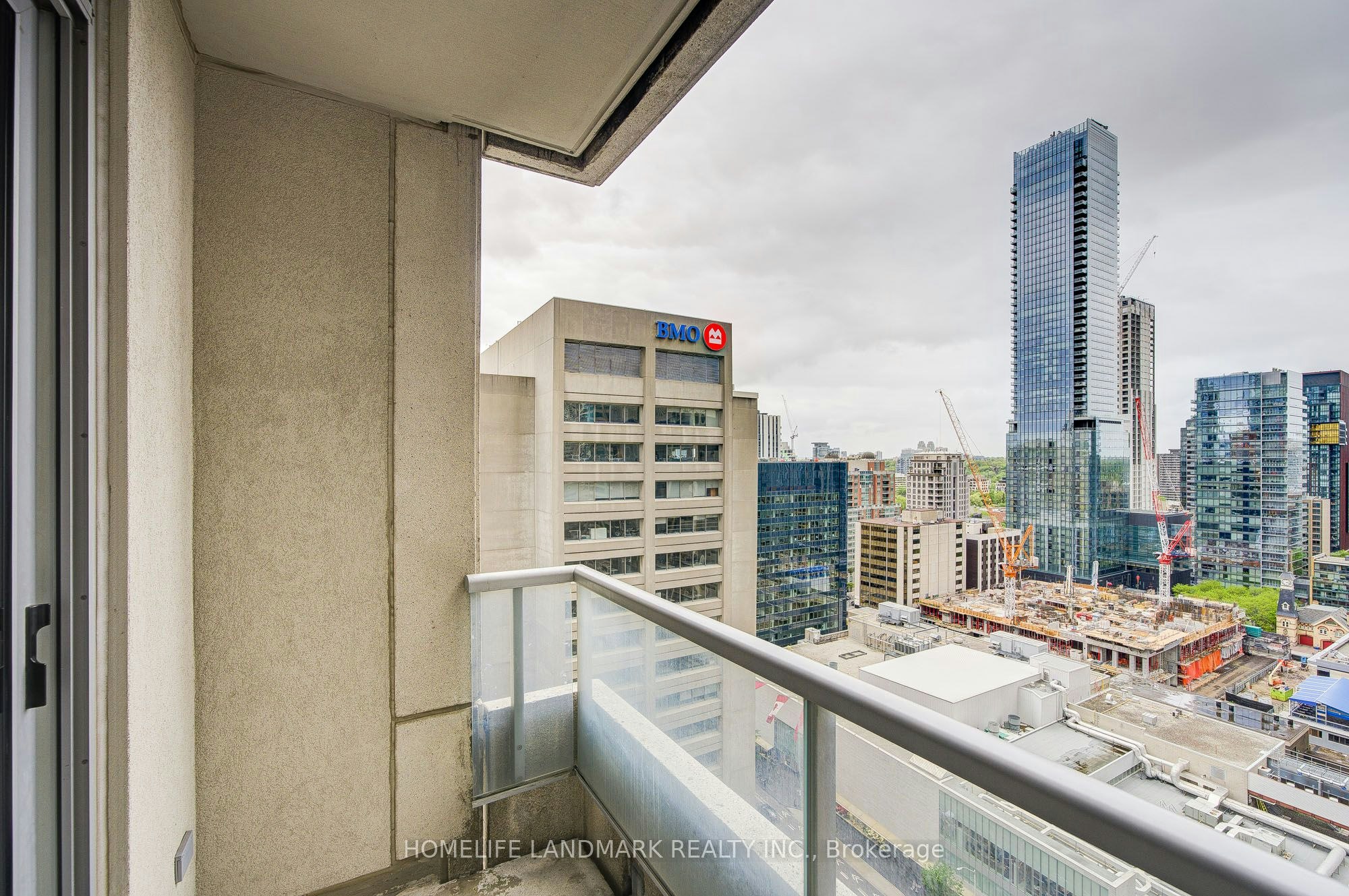 2103-35 Balmuto Street, Toronto, ON, M4Y 0A3 - 30