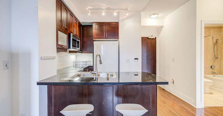 2103-35 Balmuto Street, Toronto, ON, M4Y 0A3 - 13