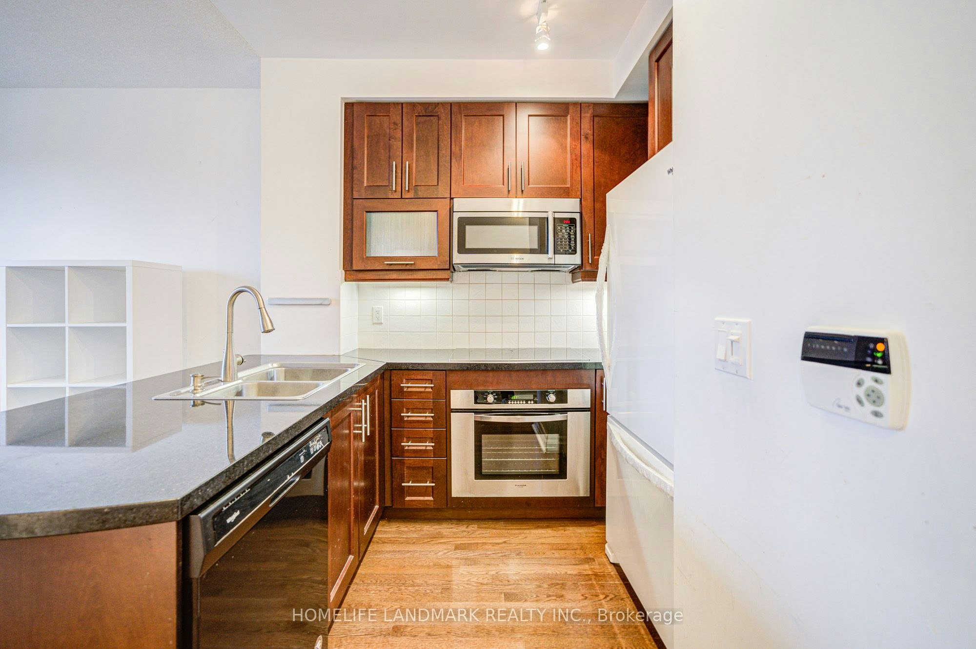 2103-35 Balmuto Street, Toronto, ON, M4Y 0A3 - 11
