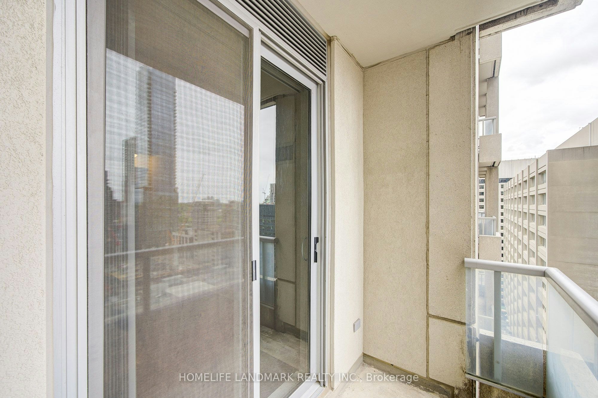 2103-35 Balmuto Street, Toronto, ON, M4Y 0A3 - 31