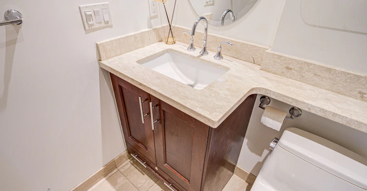 2103-35 Balmuto Street, Toronto, ON, M4Y 0A3 - 22