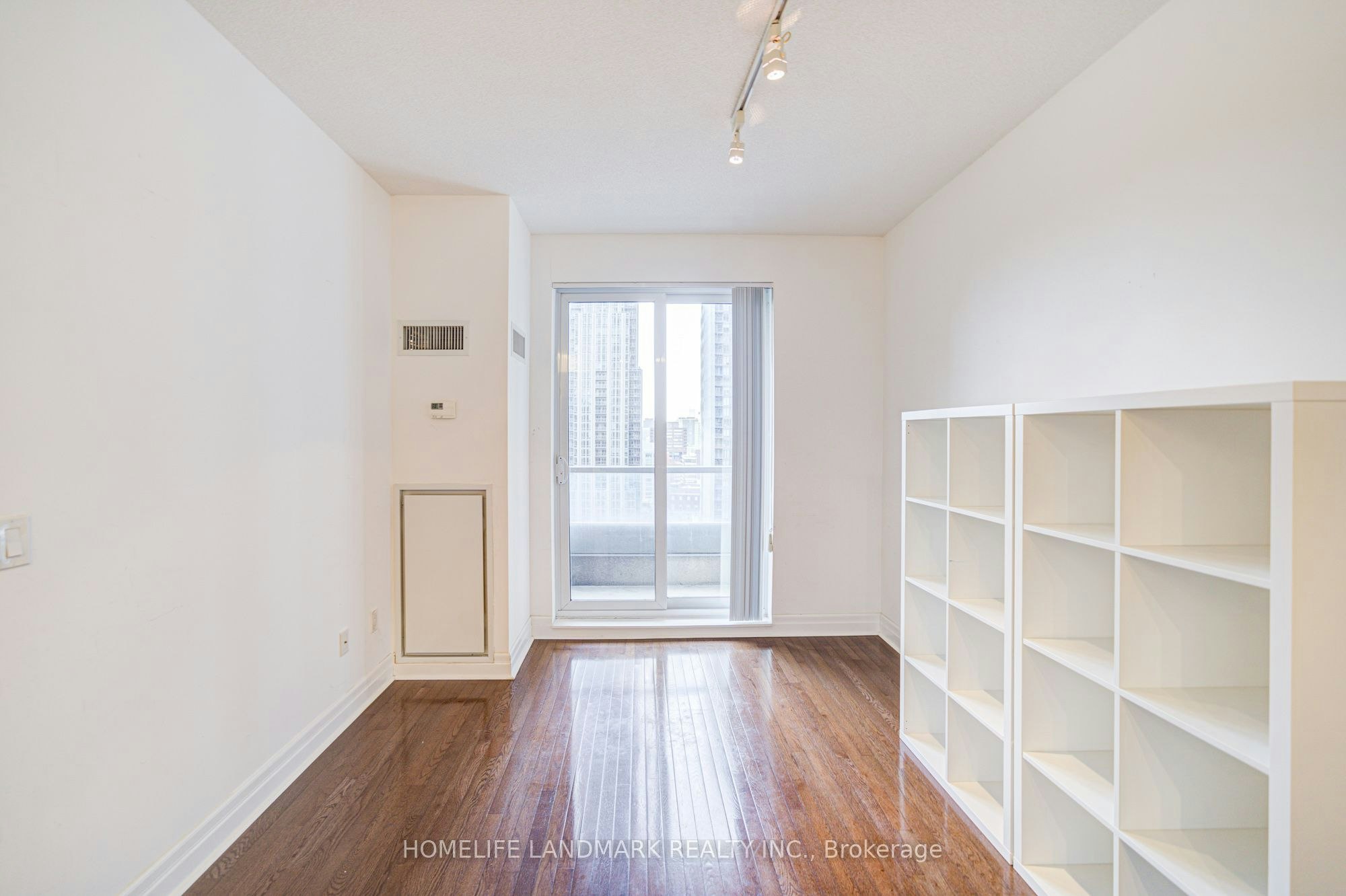 2103-35 Balmuto Street, Toronto, ON, M4Y 0A3 - 17