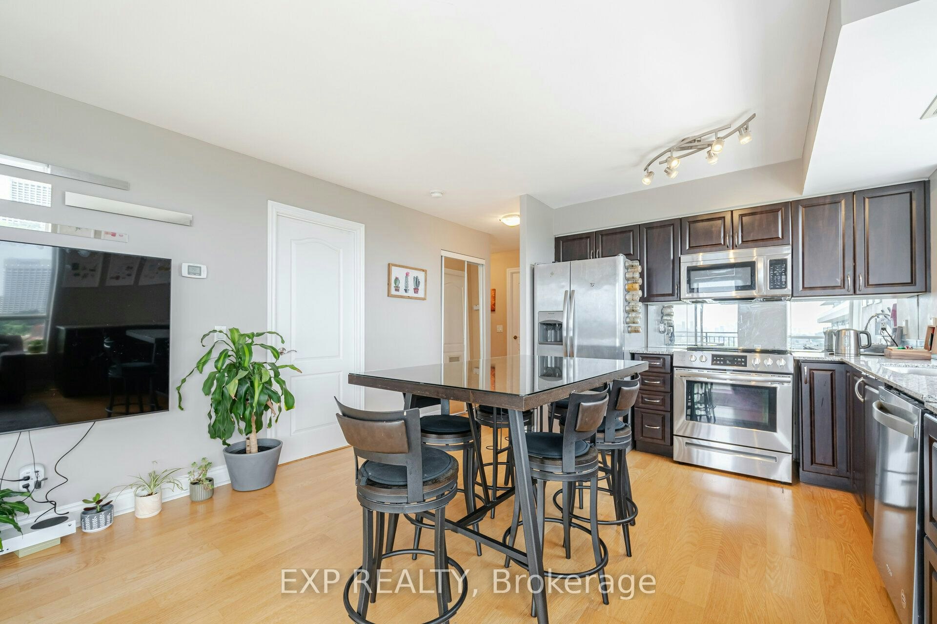 1103-1103 Leslie Street, Toronto, ON, M3C 4G8 - 8