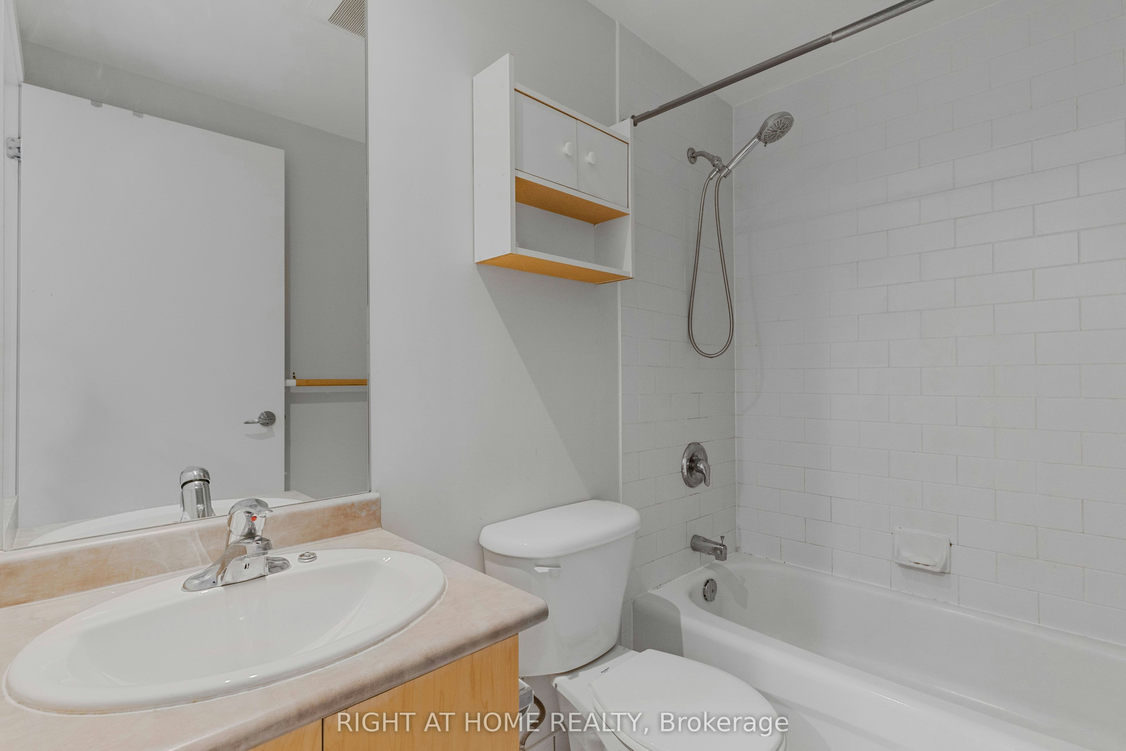 1102-281 Mutual Street, Toronto, ON, M4Y 3C4 - 8