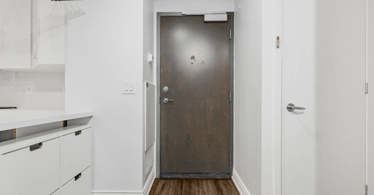 1102-281 Mutual Street, Toronto, ON, M4Y 3C4 - 7