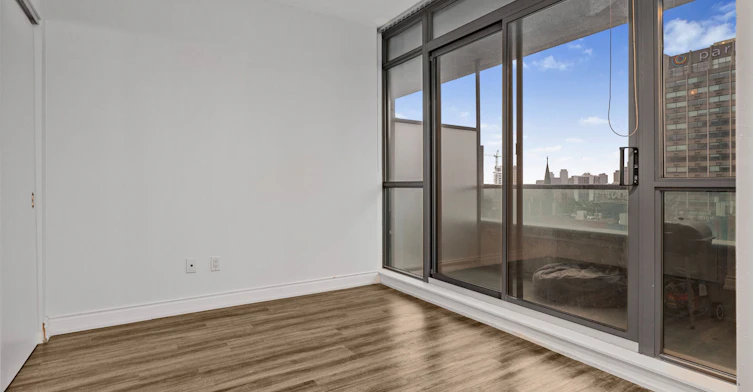 1102-281 Mutual Street, Toronto, ON, M4Y 3C4 - 11