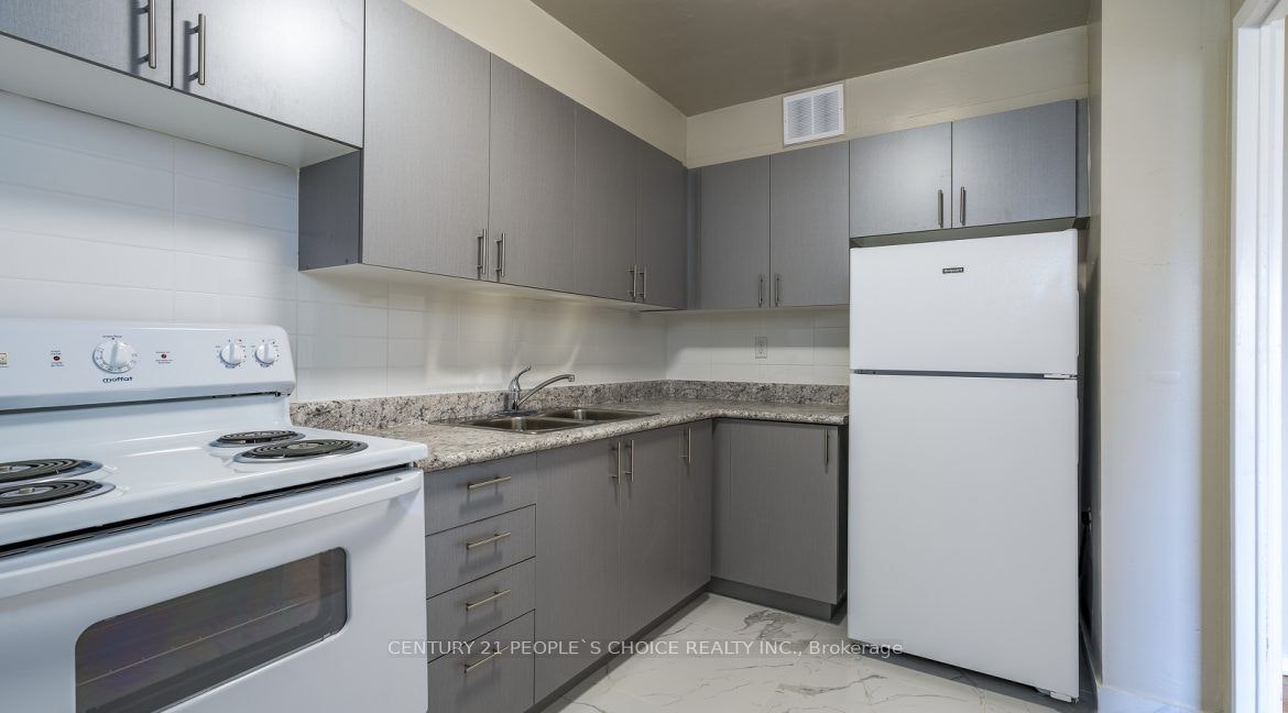705-6161 Bathurst Street, Toronto, ON, M2R 1Z5 - 4