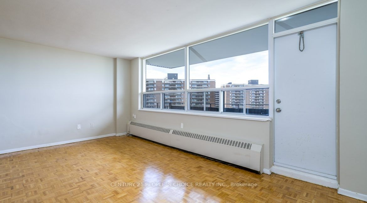705-6161 Bathurst Street, Toronto, ON, M2R 1Z5 - 2