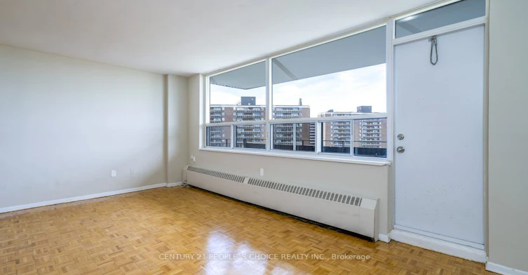 705-6161 Bathurst Street, Toronto, ON, M2R 1Z5 - 2