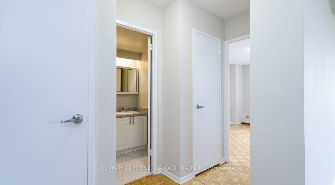 705-6161 Bathurst Street, Toronto, ON, M2R 1Z5 - 7