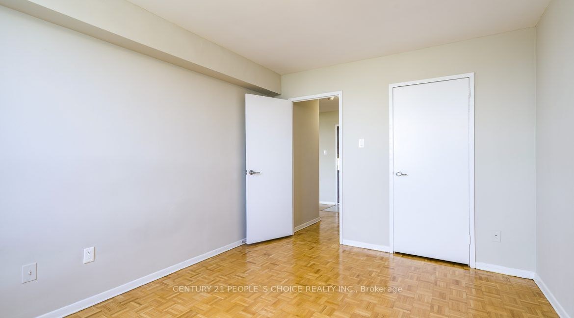 705-6161 Bathurst Street, Toronto, ON, M2R 1Z5 - 6
