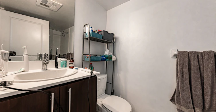 807-17 Anndale Drive, Toronto, ON, M2N 2W7 - 9