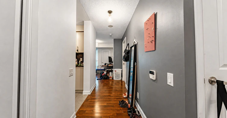 807-17 Anndale Drive, Toronto, ON, M2N 2W7 - 4