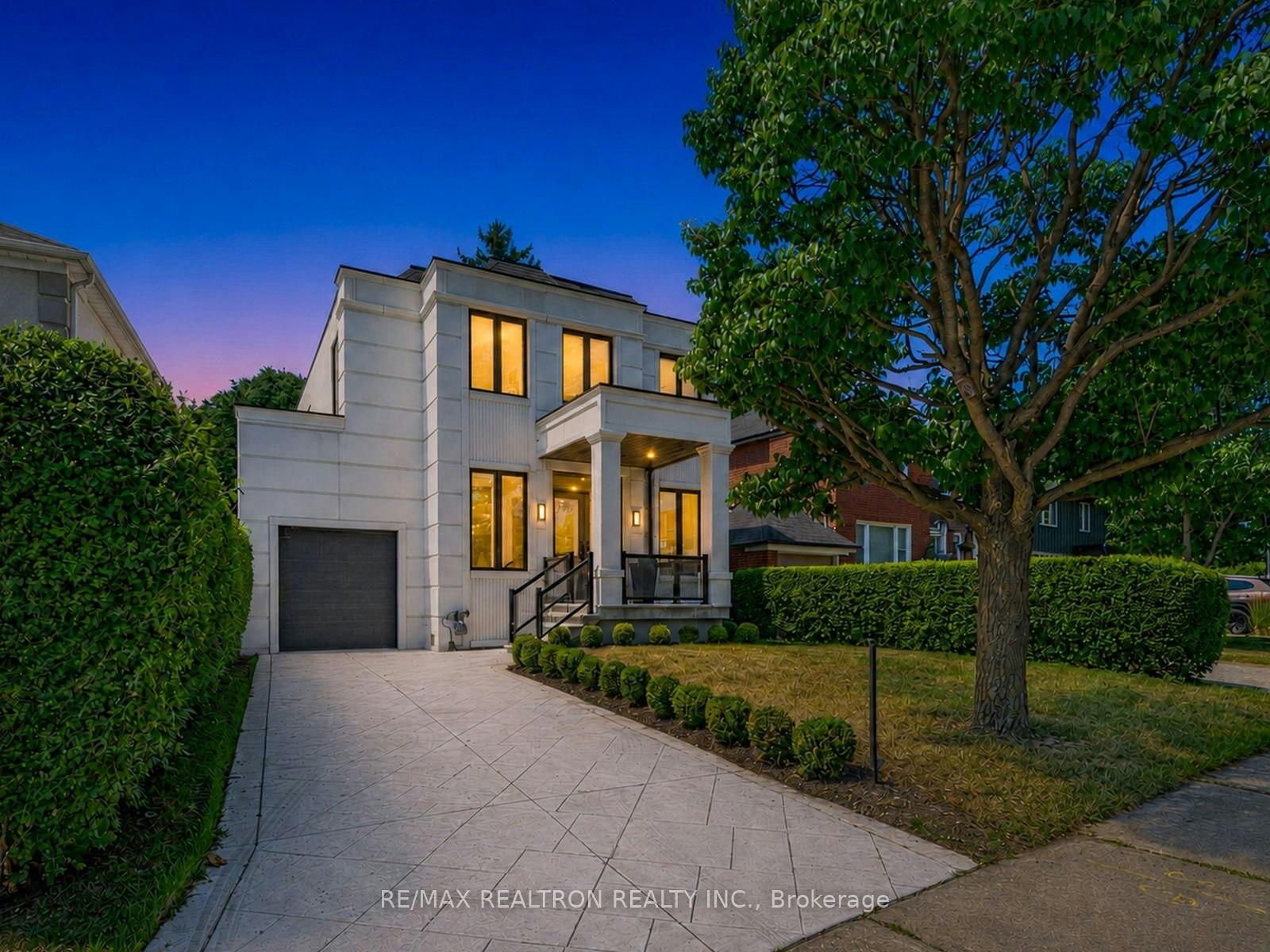 303 Ridley Boulevard, Toronto, ON, M3H 1K8