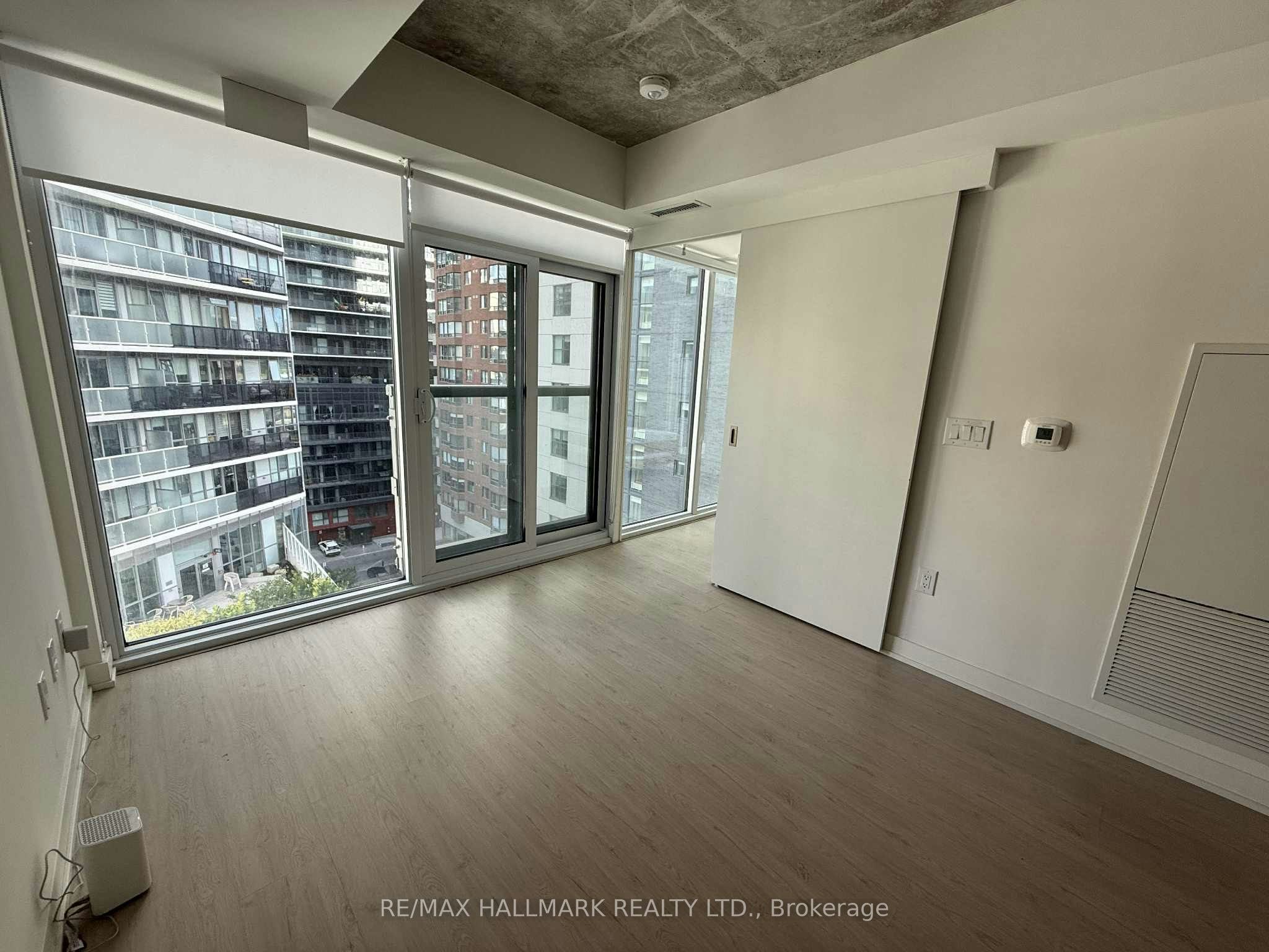 908-65 Mutual Street, Toronto, ON, M5B 0E5 - 9