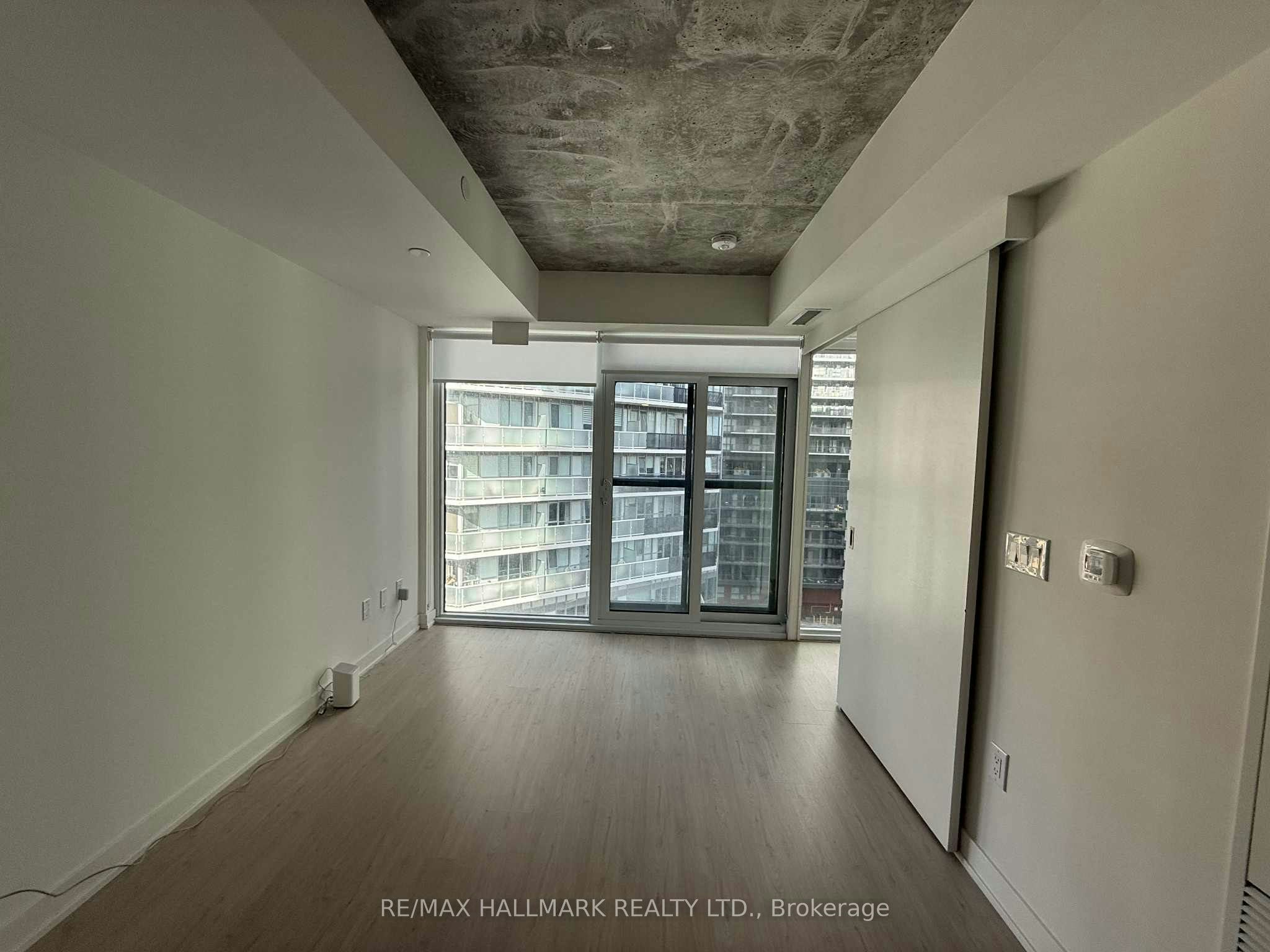 908-65 Mutual Street, Toronto, ON, M5B 0E5 - 8