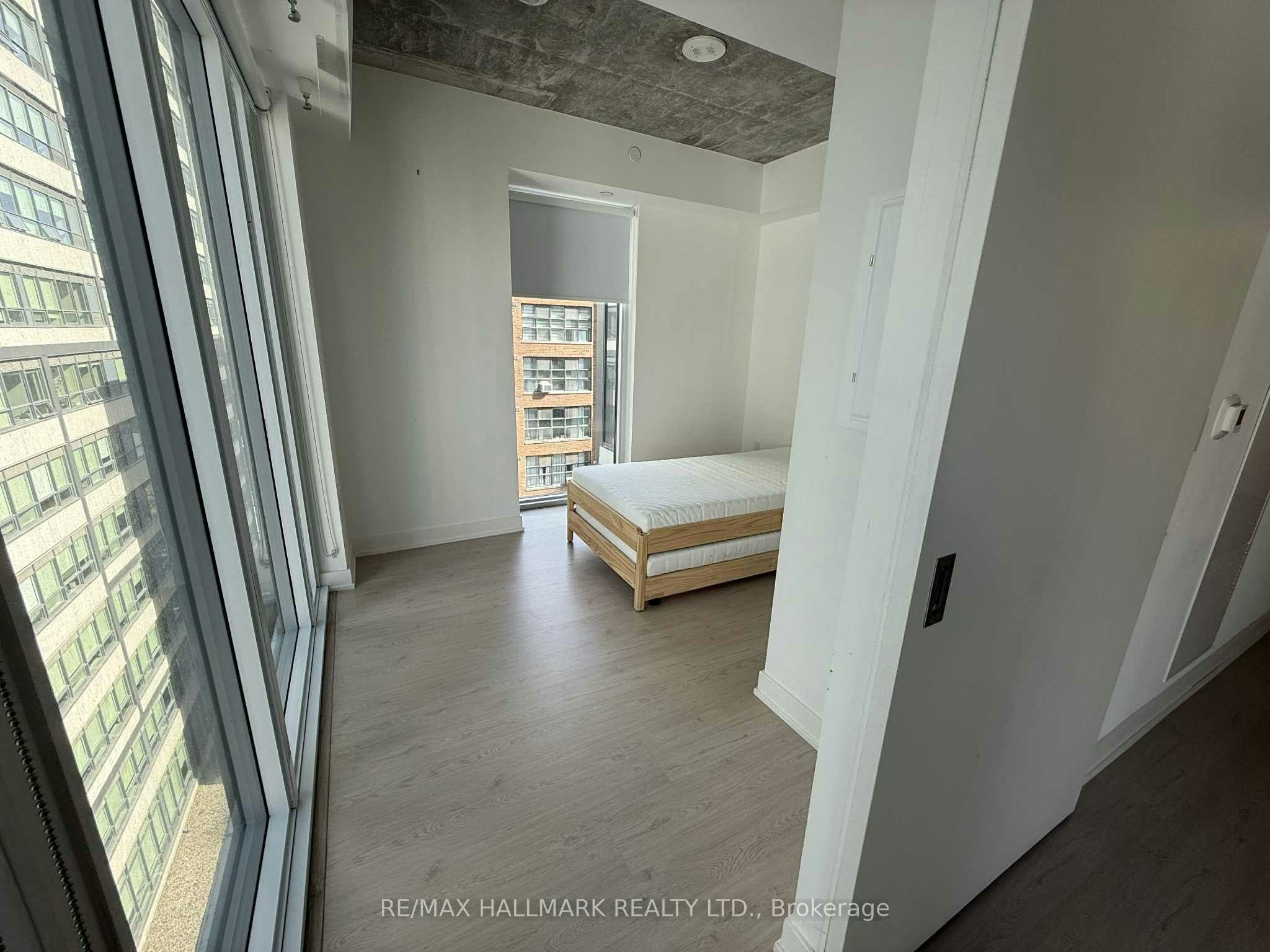 908-65 Mutual Street, Toronto, ON, M5B 0E5 - 11