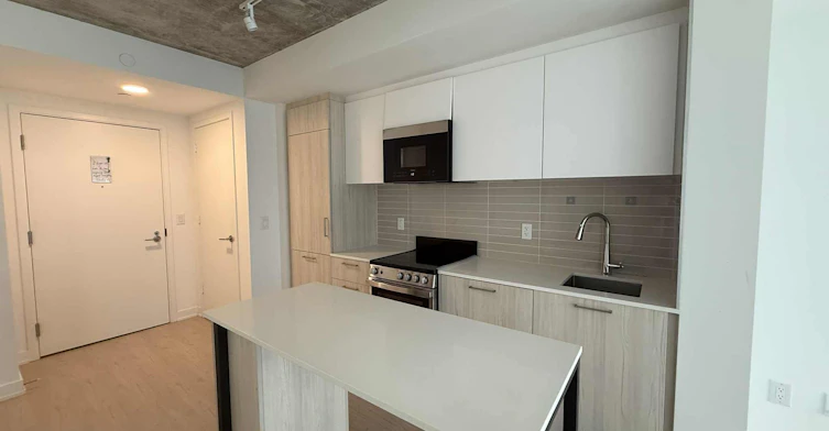 908-65 Mutual Street, Toronto, ON, M5B 0E5 - 5