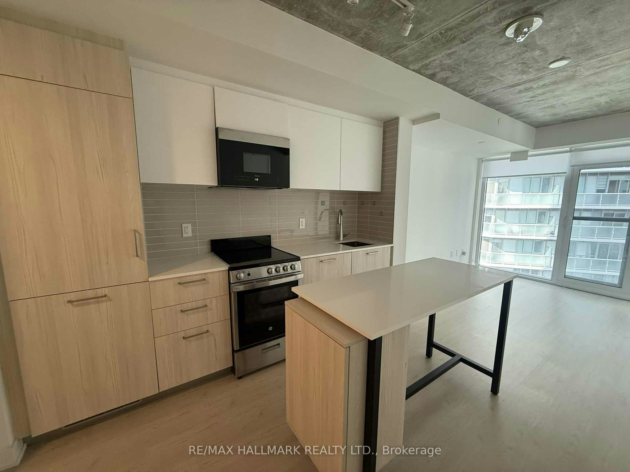 908-65 Mutual Street, Toronto, ON, M5B 0E5 - 4